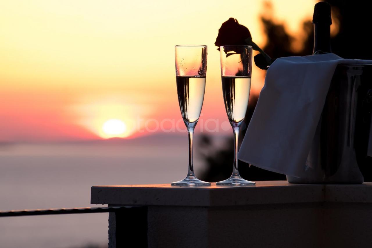 Villa Smaragd - Opal - Luxury Apt With Shared Pool And Private Hot Tub マカルスカ エクステリア 写真