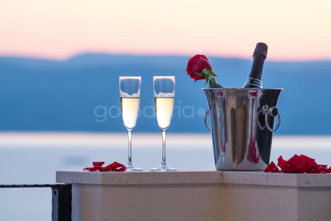 Villa Smaragd - Opal - Luxury Apt With Shared Pool And Private Hot Tub マカルスカ エクステリア 写真