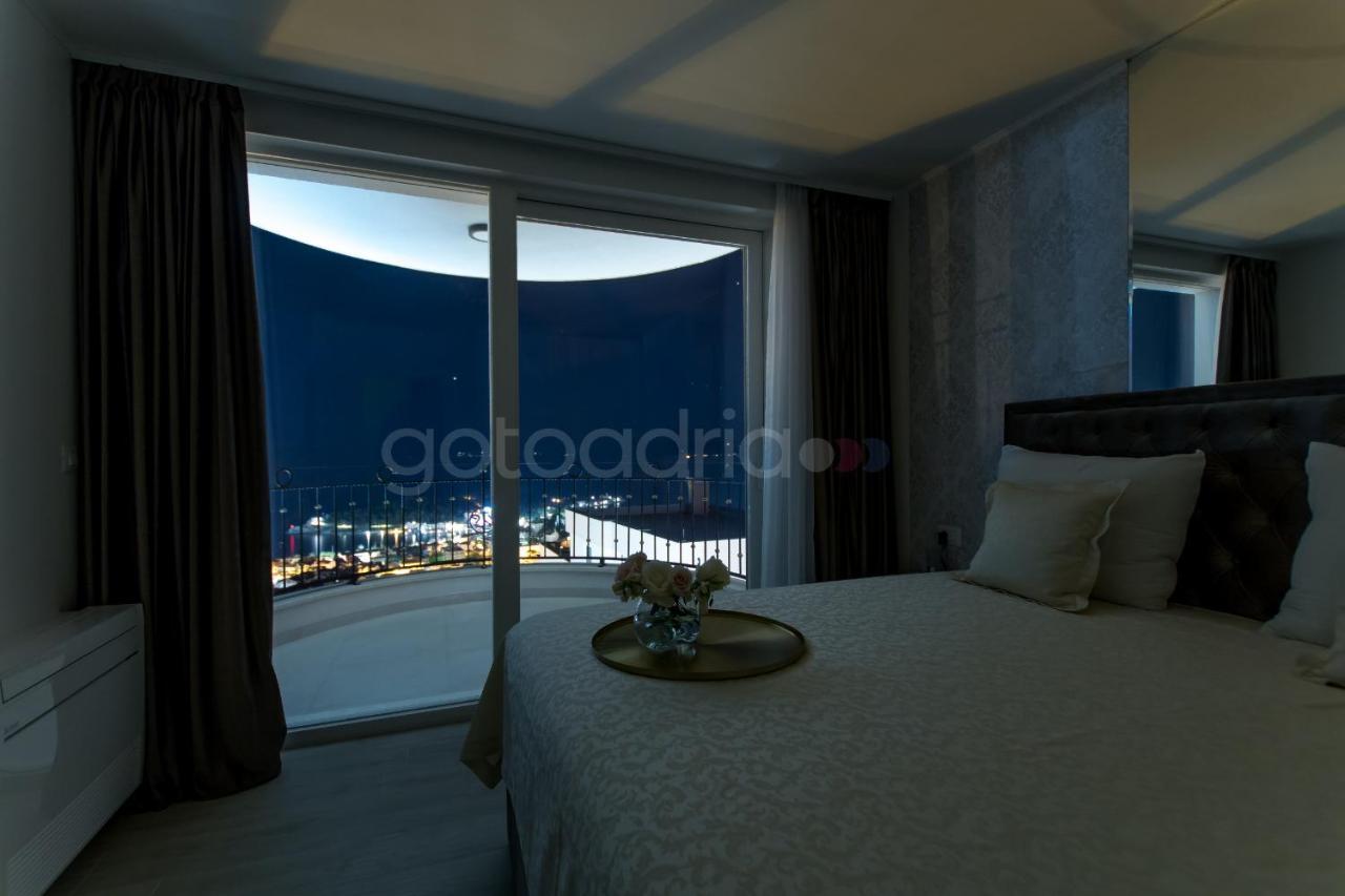 Villa Smaragd - Opal - Luxury Apt With Shared Pool And Private Hot Tub マカルスカ エクステリア 写真