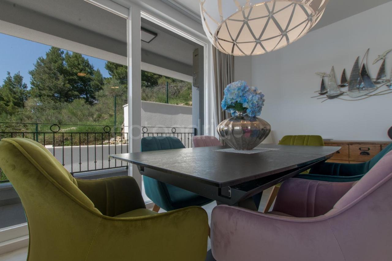 Villa Smaragd - Opal - Luxury Apt With Shared Pool And Private Hot Tub マカルスカ エクステリア 写真