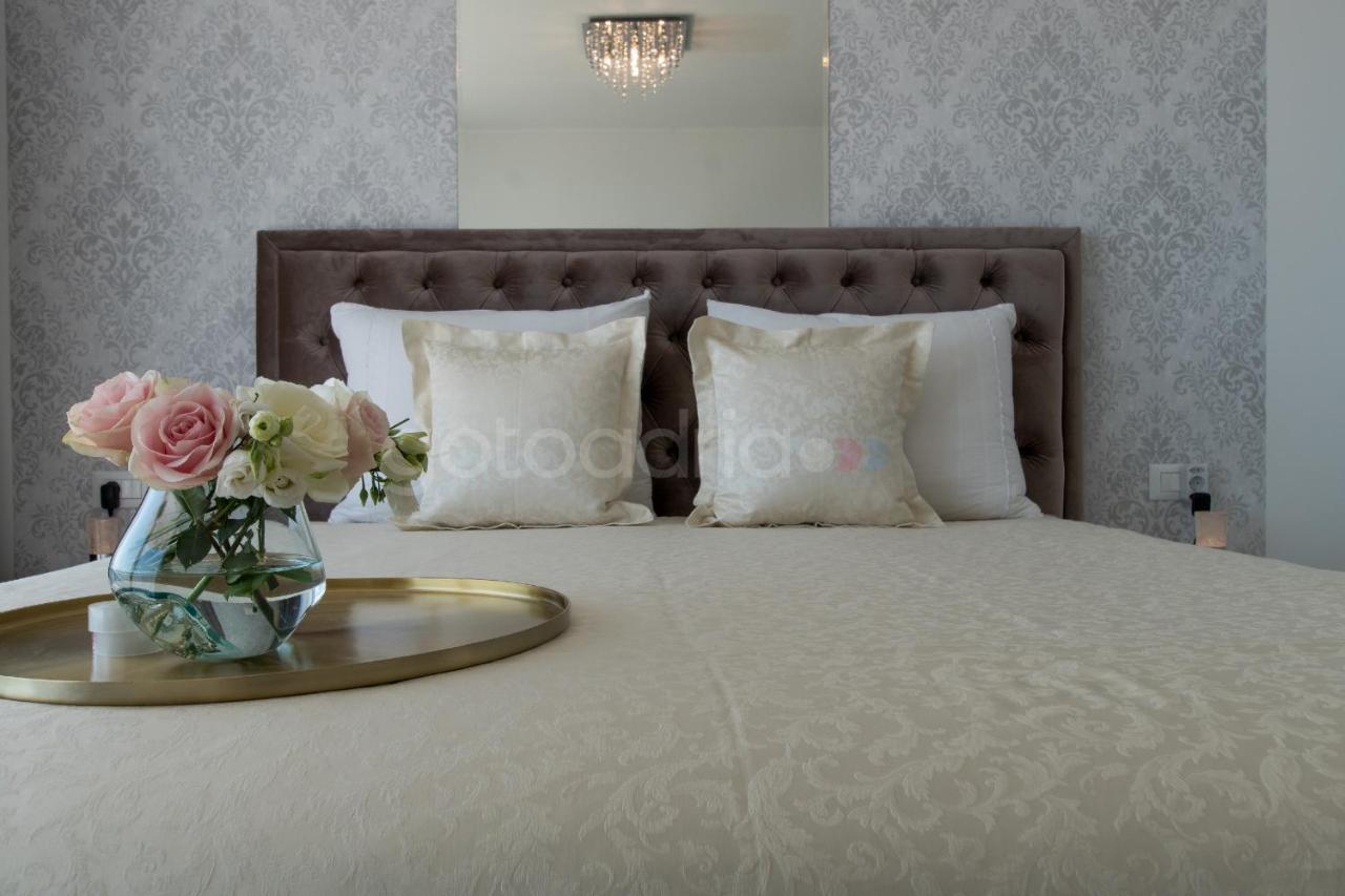 Villa Smaragd - Opal - Luxury Apt With Shared Pool And Private Hot Tub マカルスカ エクステリア 写真